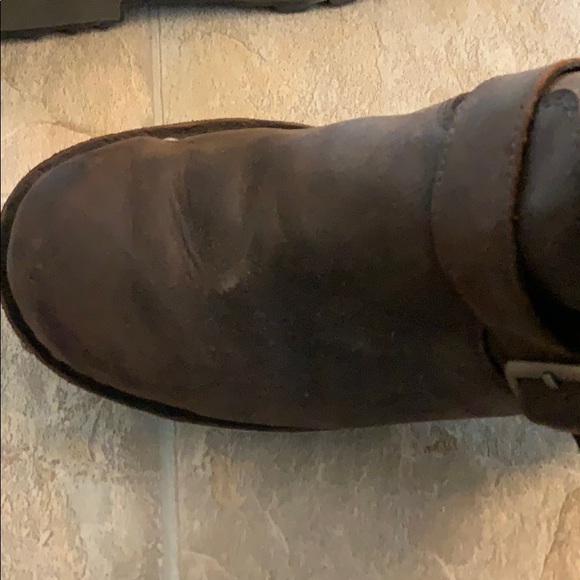 Boots - Picture 8 of 10